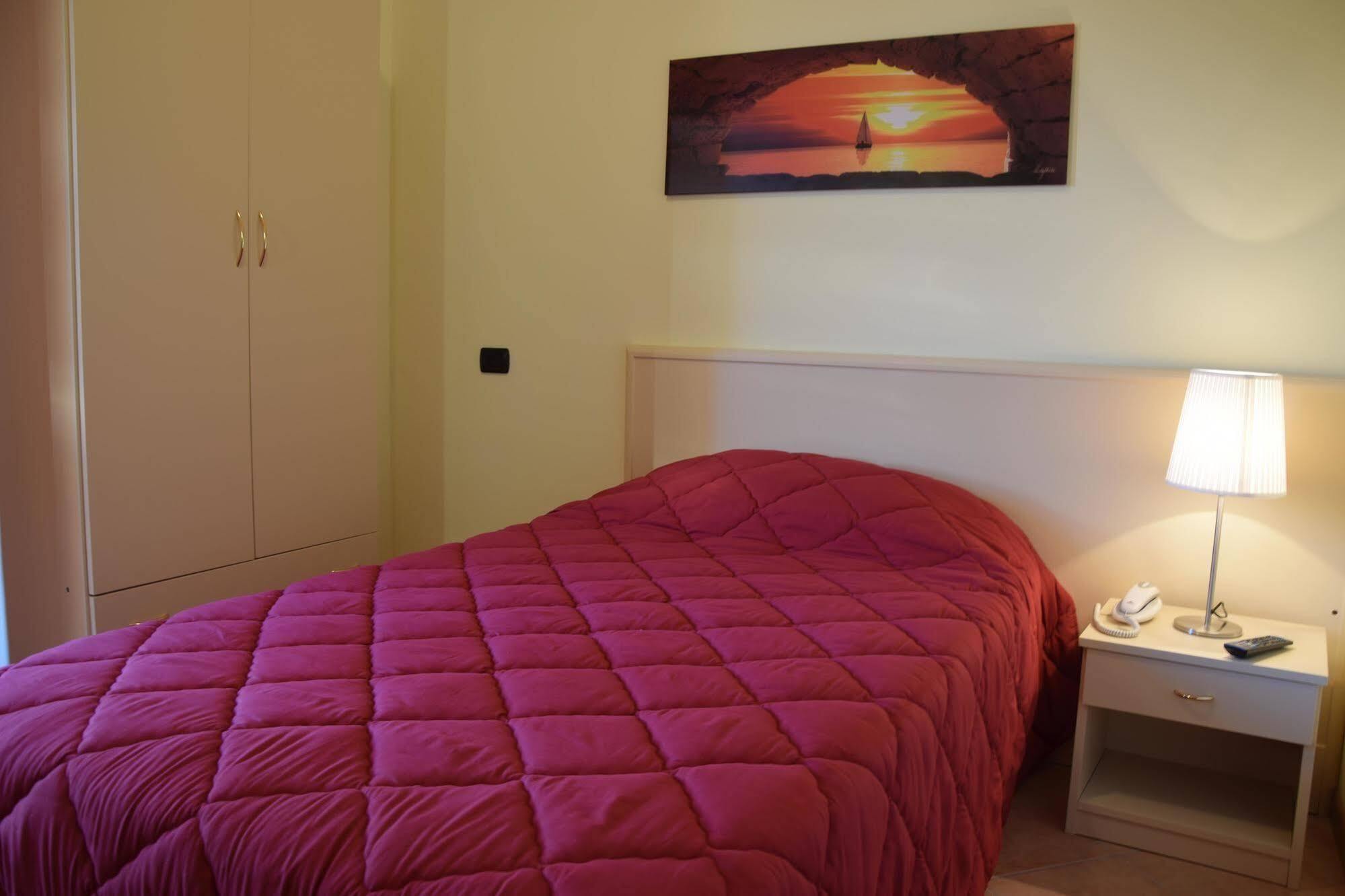 Hotel Il Boschetto Толентіно Екстер'єр фото